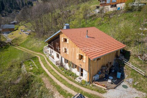   74130 - BRIZON - CHALET RNOV 160M2 (144M2 HABITABLES) - TERRASSE, POTAGER - SUPERBE CADRE NATUREL - PROCHE DE LA VALLE DE L'A Chalet - 6 pice(s) - 144 m