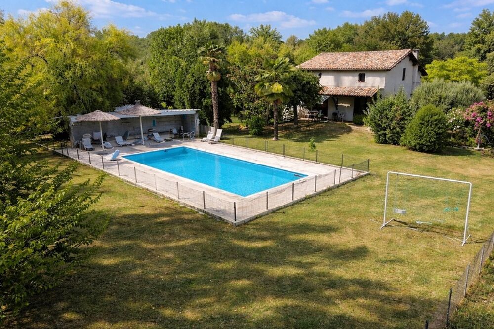 47Lot-et-Garonne (47)  Villa semi enterrée avec piscine