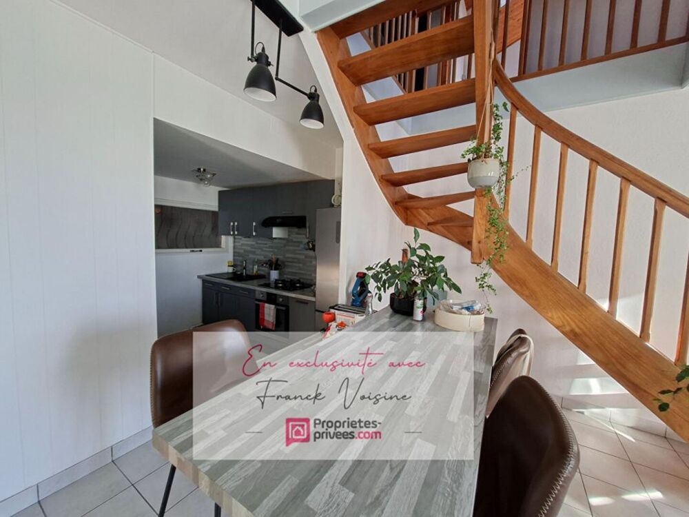 A VENDRE en Exclusivité aux Herbiers, maison de 104 m2 avec 2 chambres (possibilité 3° chambre) et 1 bureau sur une parcelle de