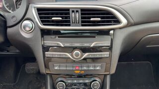 Q30 1.6 T 156 7G-DCT Premium 2017 occasion 91170 Viry Chatillon