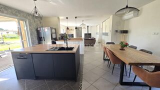  Maison � vendre 9 pi�ces 250 m�