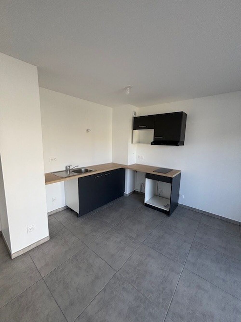 St Etienne Bel Air appartement neuf T2 avec balcon et garage