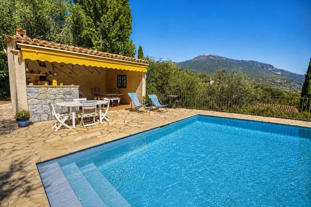 Maison 6 pièces 160 m² · à Le Bar sur Loup · 160 m² · 824 000 €