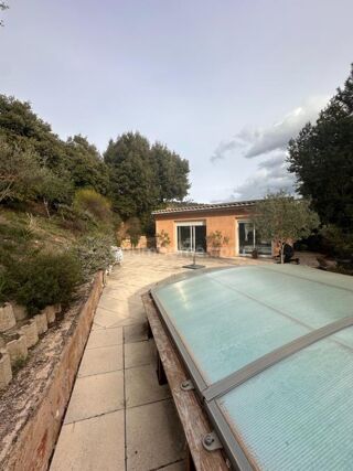  Villa à vendre 6 pièces 138 m²
