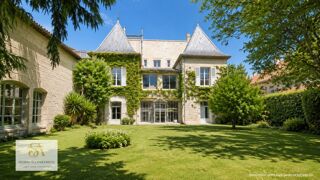  Immeuble à vendre 15 + pièces 758 m²