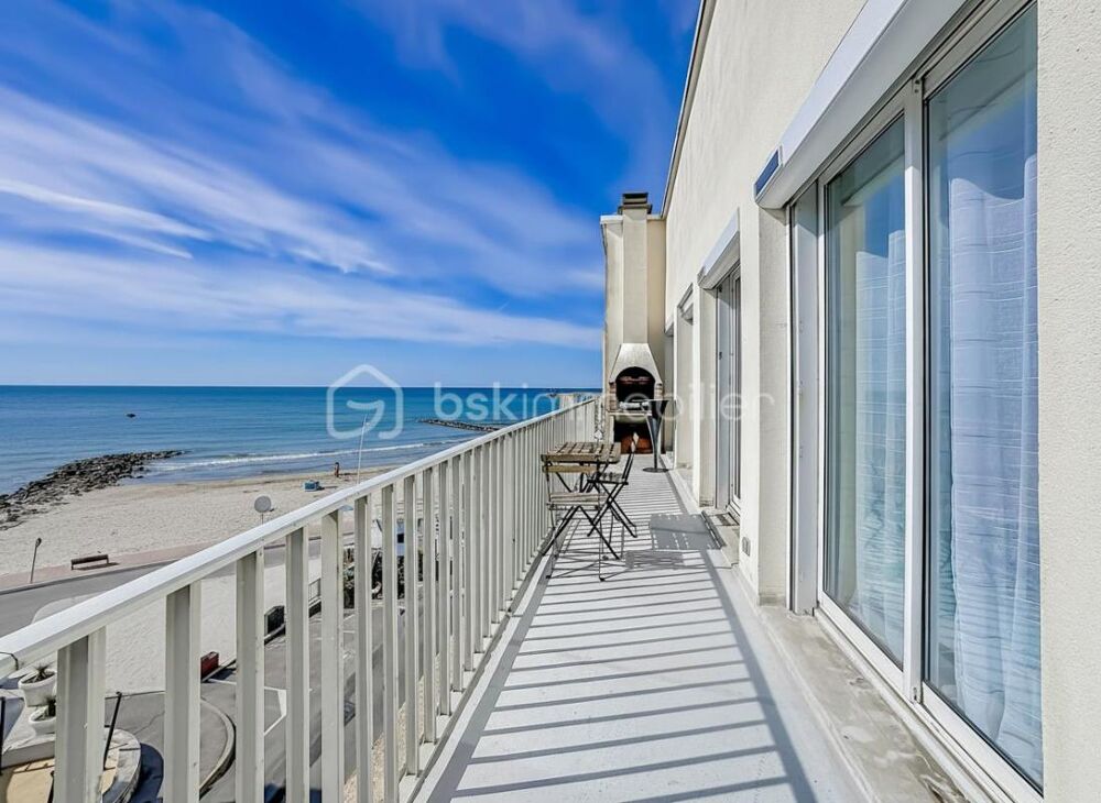 *** Magnifique appartement T3 de 67m2 avec terrasse de 15m2 VUE MER à Palavas ***
