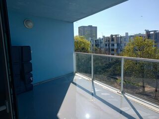  Appartement à louer 3 pièces 65 m²