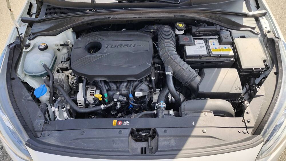 Divers III 1.6 T-GDI 204 DCT7 GT - Entretien constructeur Toit ouvr 2019 occasion 78000 Versailles