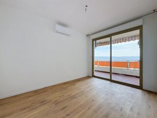  Appartement à louer 4 pièces 106 m²
