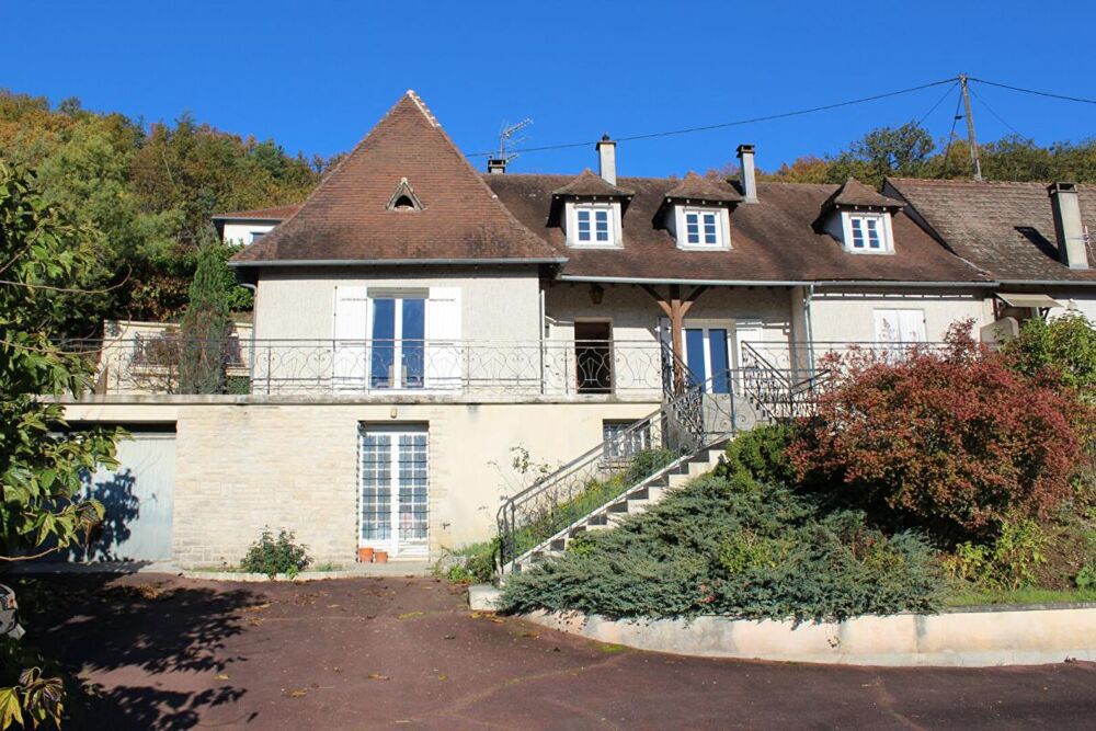 Vente Maison Maison de ville type 7, surface 245 m², garage privatif, sur un terrain 1012 m² Perigueux