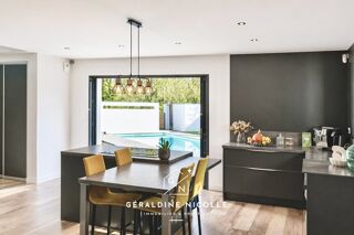  Maison à vendre 8 pièces 215 m²