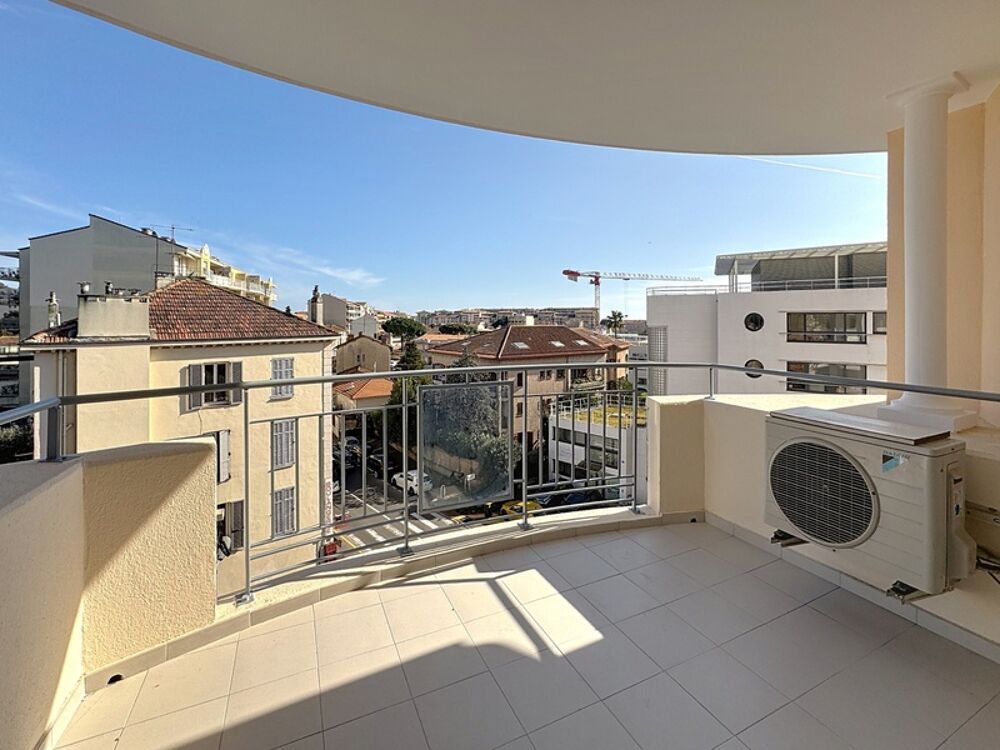 Vente Appartement Appartement à vendre 3 pièces  avec grand Balcon Cannes