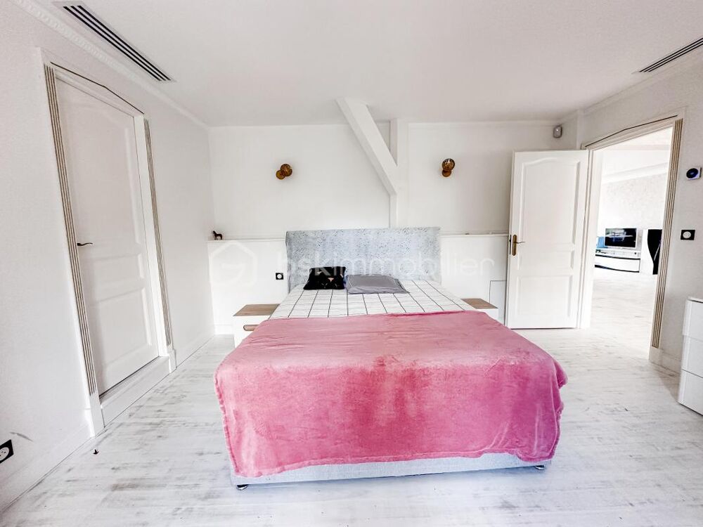  vendre  Proprit/chteau Dammarie-les-Lys (77190)