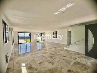  Villa 4 pièces 121 m² Toulon