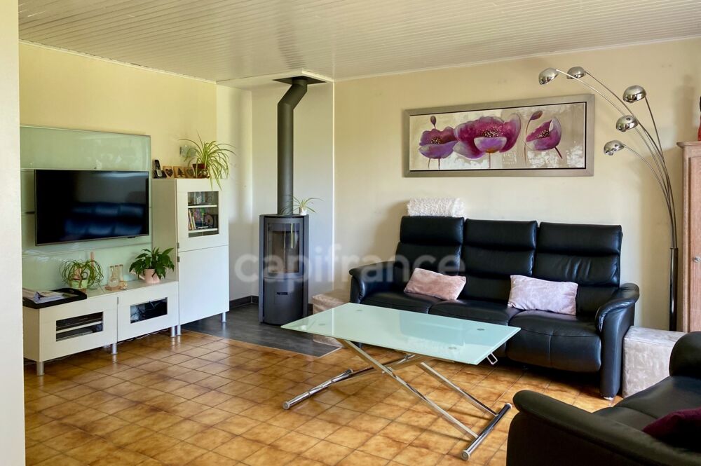 Maison à vendre 6 pièces ECHENEVEX (01)