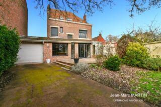  Maison � vendre 9 pi�ces 232 m�