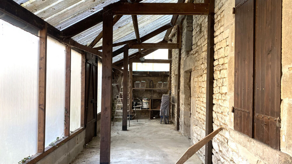 Vente Maison à Vendre Petite maison de campagne avec Grange et Jardin clos SARRY (89) - Plain-pied Sarry