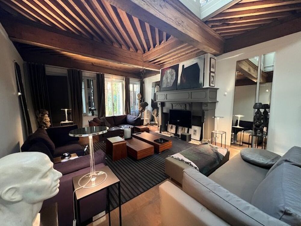 Maison de charme 18e siècle  232 m² avec terrasses  Saint-Étienne centre-ville (rue Michelet)