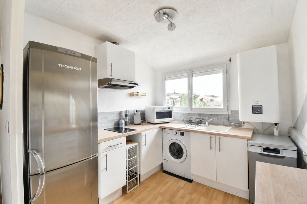 Vente Appartement Appartement rénové 2 pièces de 44,56 m² Montlhéry  – Dernier étage-  cabanon Montlhery
