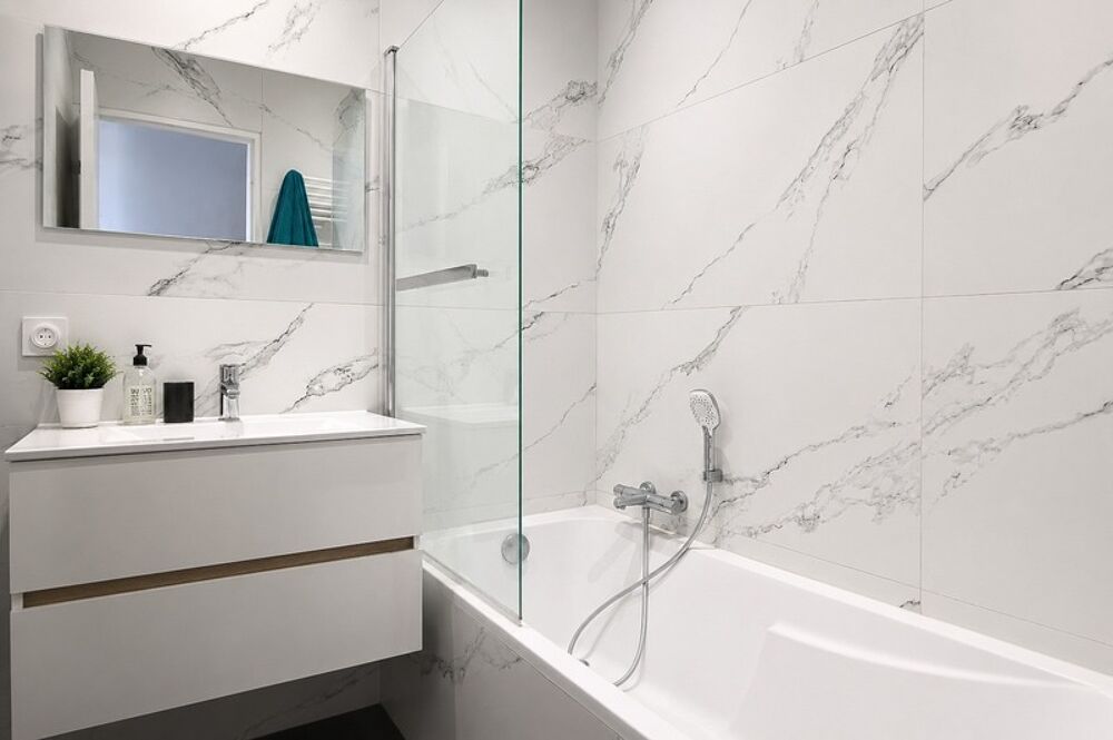 Vente Appartement ***VISITE VIRTUELLE DISPONIBLE SUR DEMANDE...LA SEYNE-SUR-MER...LE THERMIDOR II...T3 RÉNOVÉ AVEC VUE BAIE...GARAGE DE 28 M²...LO La seyne sur mer