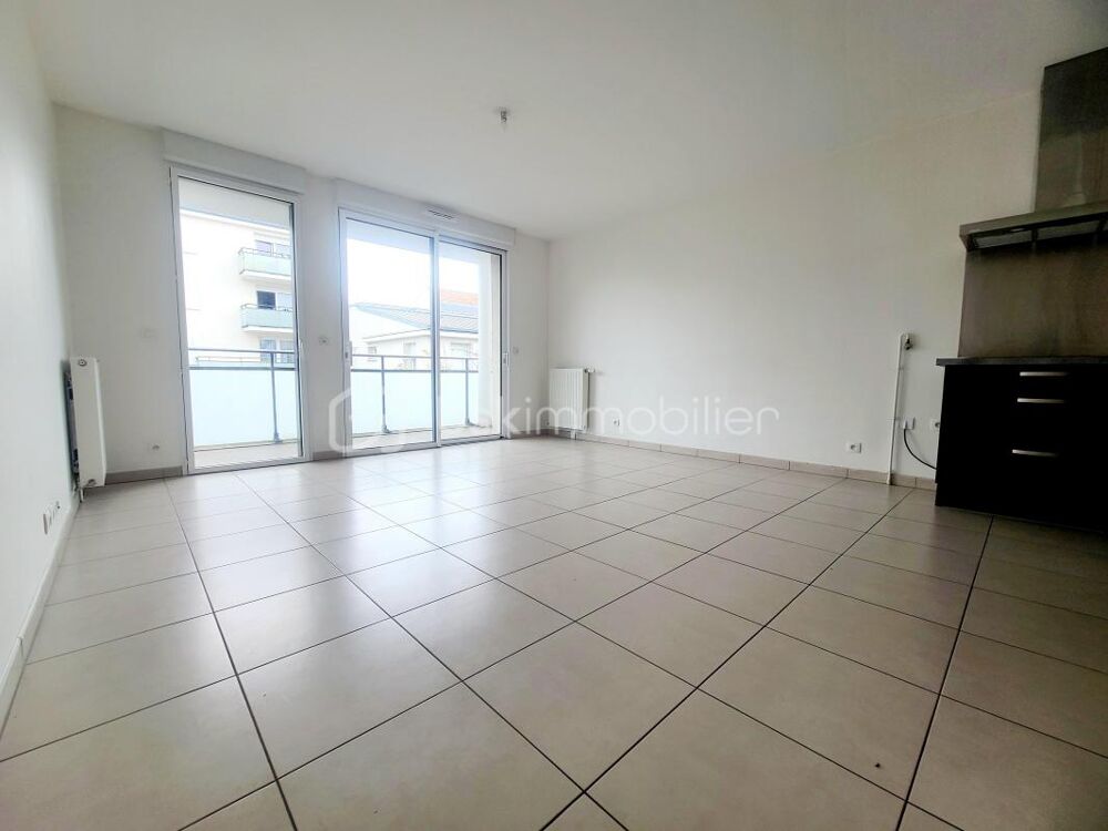 Appartement de type F2 au 1er étage d'une résidence de 2 étages