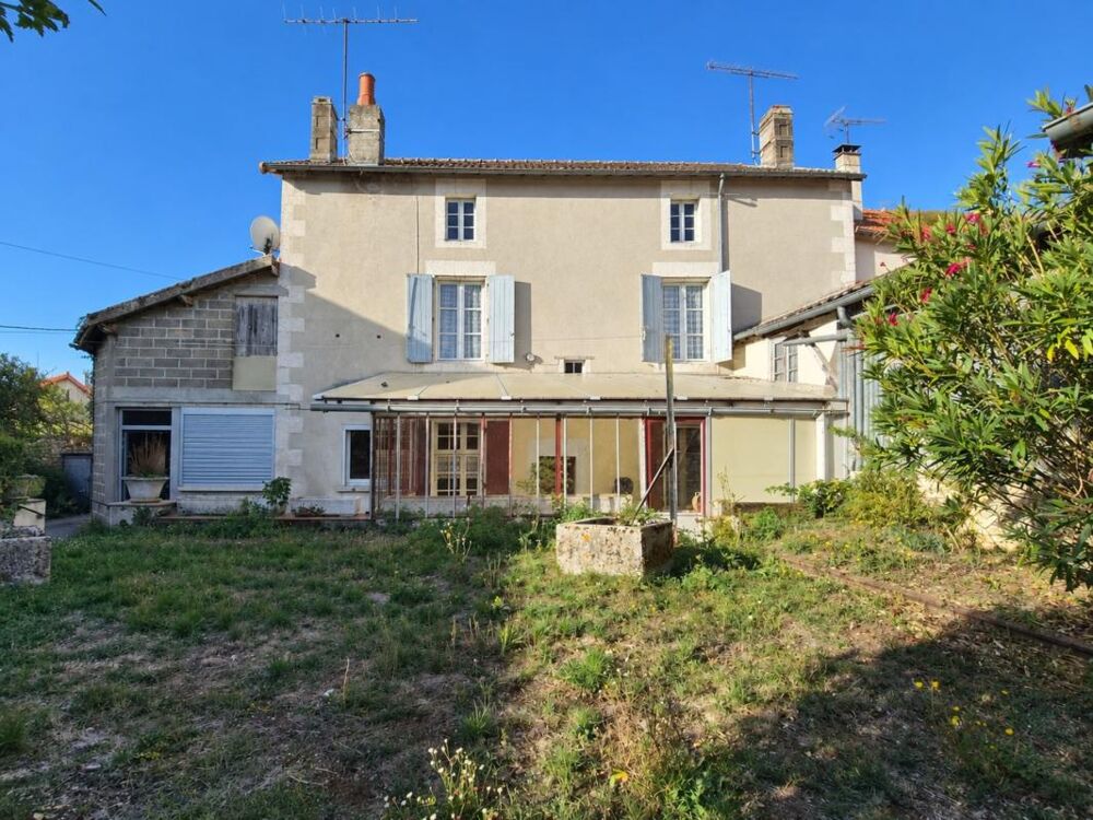Vente Maison ? Maison de caractère aux multiples possibilités – Cœur de Saint-Laurent-de-Céris Saint laurent de ceris