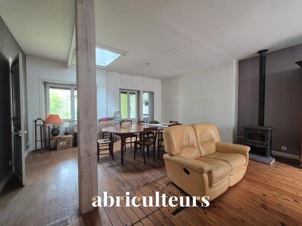 Vente Maison Maison de ville 80 m² avec cour et véranda – Cognac centre-ville Cognac