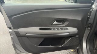 Jogger 7 PLACES 1.6 Hybrid 140 BVA6 Extreme 2023 occasion 34830 Jacou