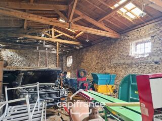  Remise / Grange à vendre 1 pièce 135 m²