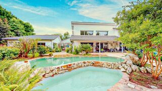  Propri�t�/ch�teau � vendre 9 pi�ces 450 m�