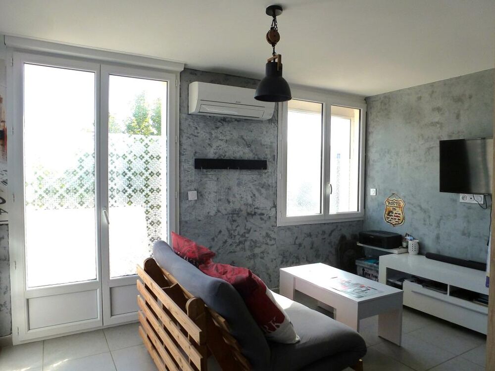 Vente Appartement Appartement T2 rénové Port la nouvelle