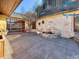  Maison à vendre 10 pièces 272 m²