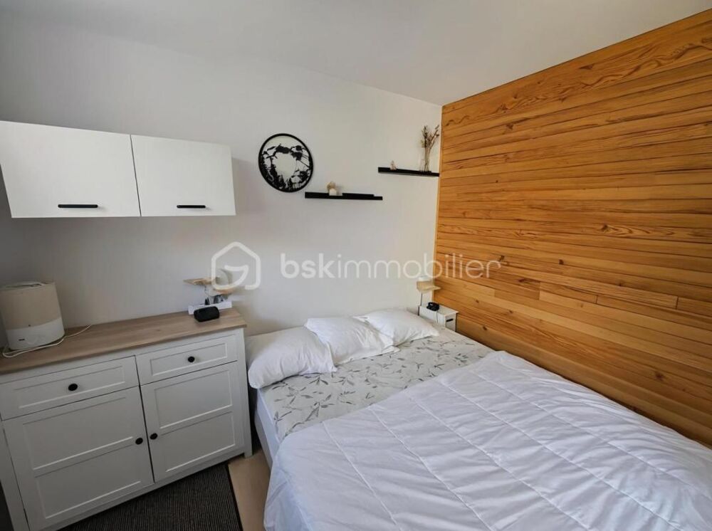 APPARTEMENT AVEC CHAMBRE & COIN MONTAGNE  BALCON  VUE MONTAGNES  PISCINE