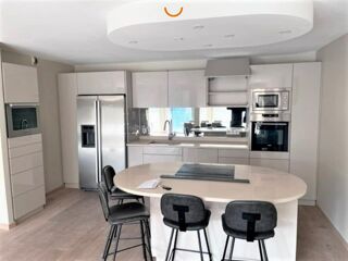  Maison  louer 4 pices 220 m