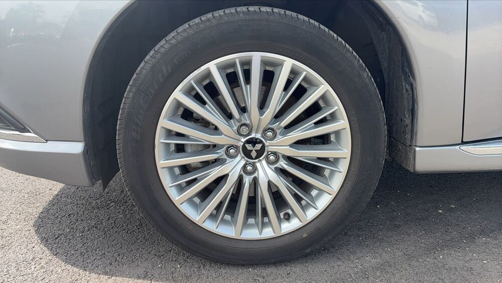 Outlander 2.4 MIVEC 224 Plug in Hybrid 4WD CVT Business 2019 occasion 76230 Isneauville