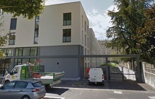  Parking / Garage � louer 