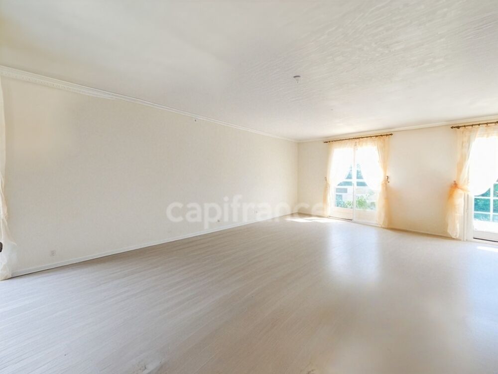 Vente Maison À vendre : Villa grand garage à CHATENOY-EN-BRESSE (71) – 4 chambres, 183 m² habitables terrain de 1728 m² Chalon sur saone
