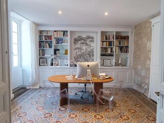  Maison � vendre 9 pi�ces 339 m�