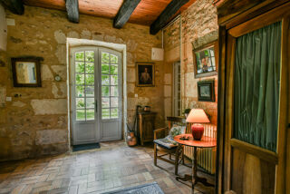  Maison à vendre 15 + pièces 392 m²