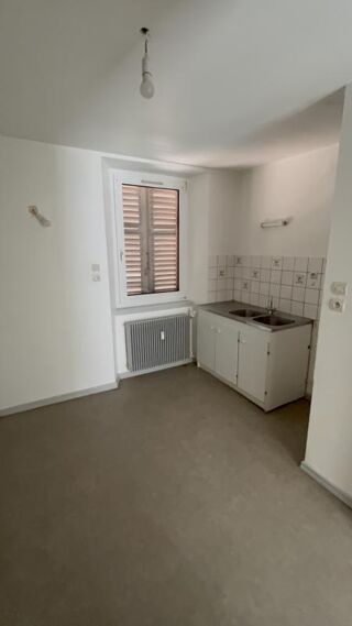  Appartement à louer 3 pièces 60 m²