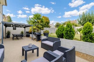  Maison à vendre 6 pièces 213 m²