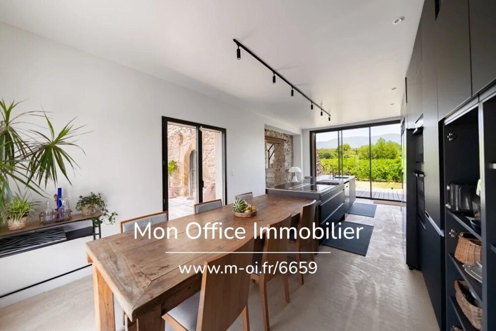 à vendre  Maison Vaugines (84160)