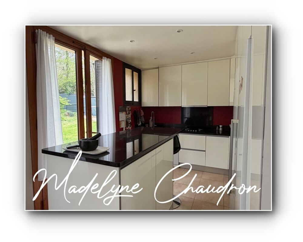 Maison Lardy Bourg  3 chambres, sans travaux, terrasse sans vis-à-vis, garage et stationnements. (91)