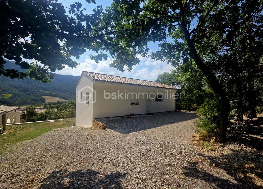 Vente Maison Maison d'environ 90 m² à Vesseaux Vesseaux
