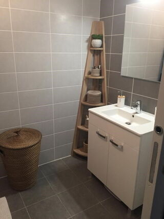 Appartement à louer 2 pièces 45 m²