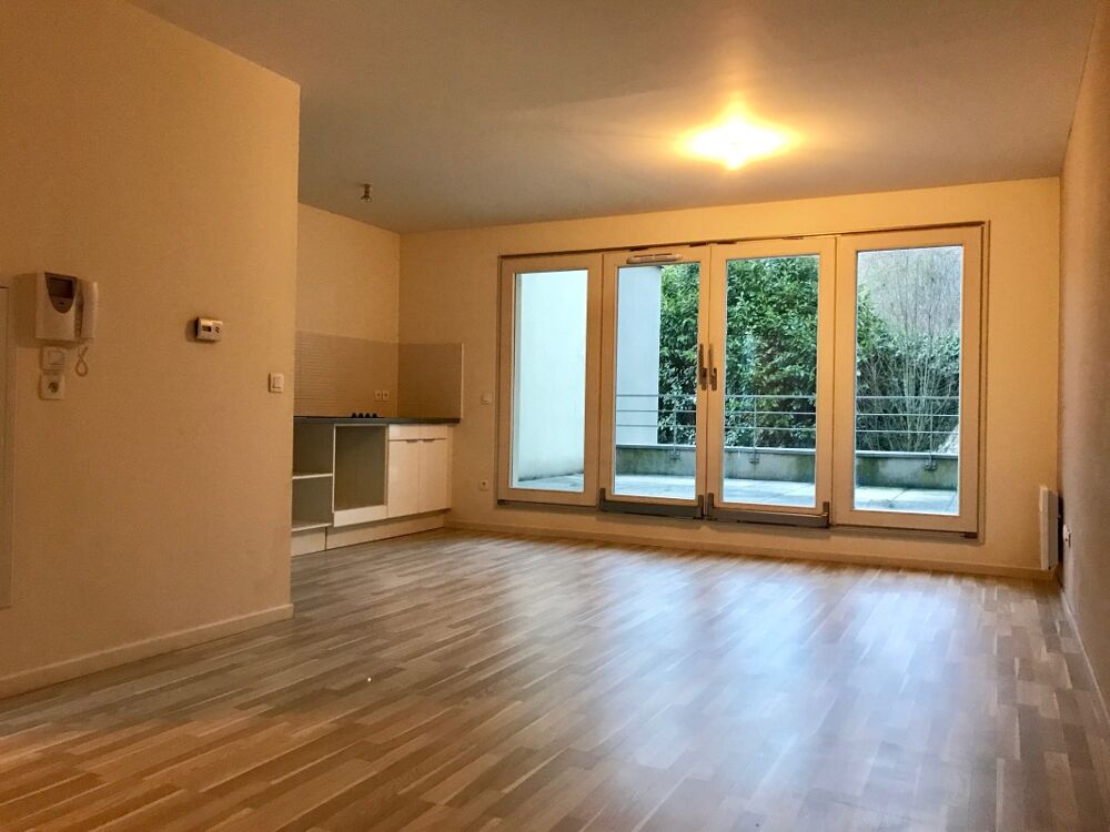 Location Duplex/Triplex T3 DUPLEX avec terrasse et parking à Lille Lille