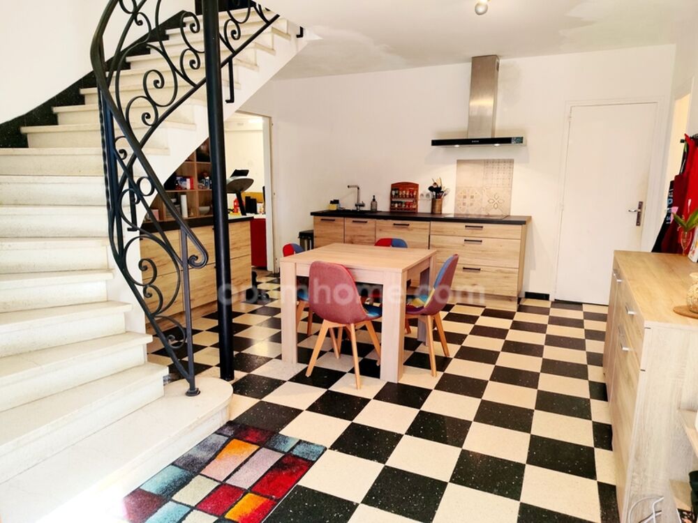 ? Maison T6 de 152 m² à Nogaro  Centre-ville & Jardin arboré