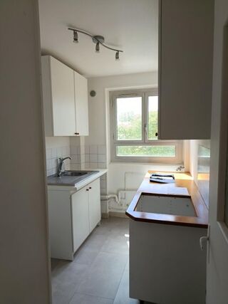  Appartement à louer 3 pièces 62 m²
