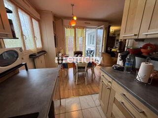  Appartement � vendre 5 pi�ces 99 m�