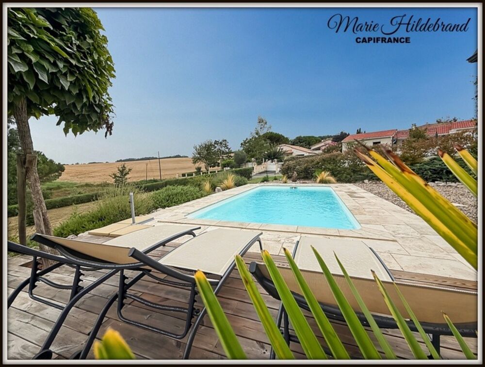 Maison récente de plain-pied  4 chambres  piscine  terrain 2 349 m²